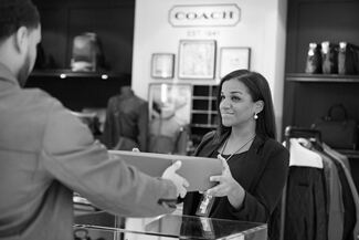 hudson7542-bw.jpg?itok=6J1rDX8y